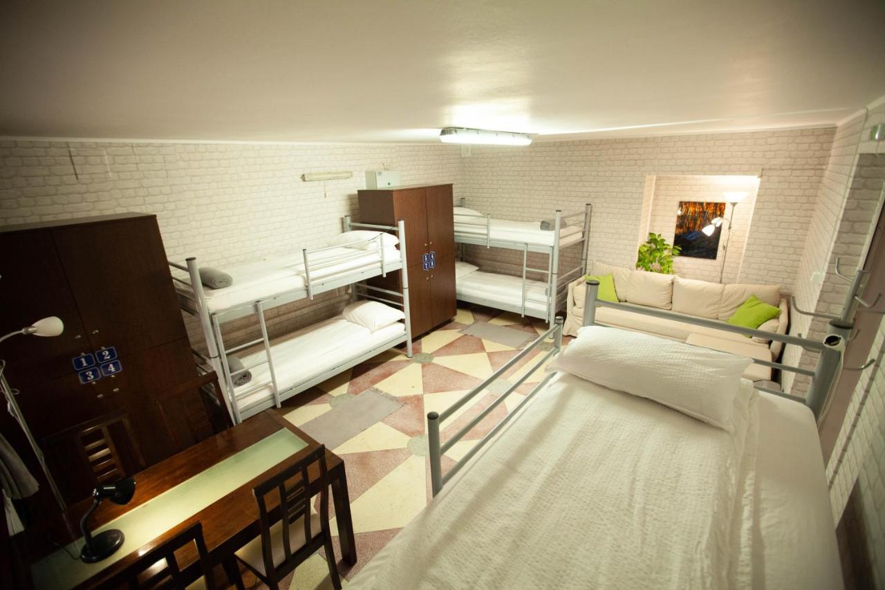 Oradea Central Hostel Kültér fotó