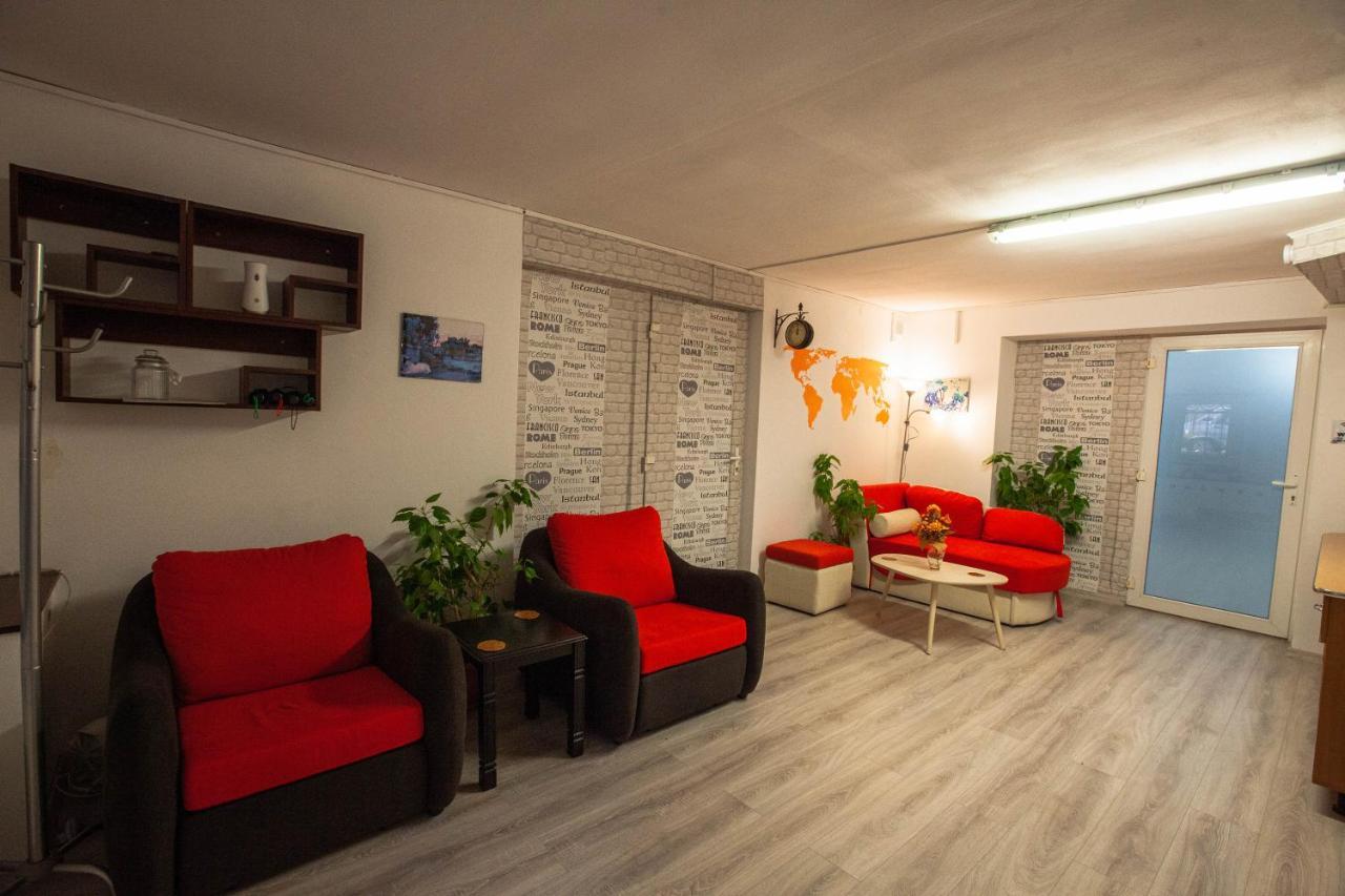 Oradea Central Hostel Kültér fotó